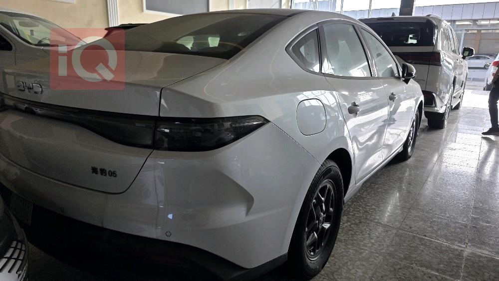 بي واي دي سيل 05 DM-i